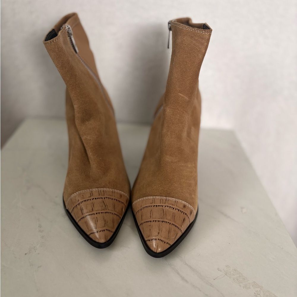 Donald Pliner Waldon Caramel Suede Croc Pointed Toe Booties 8.5